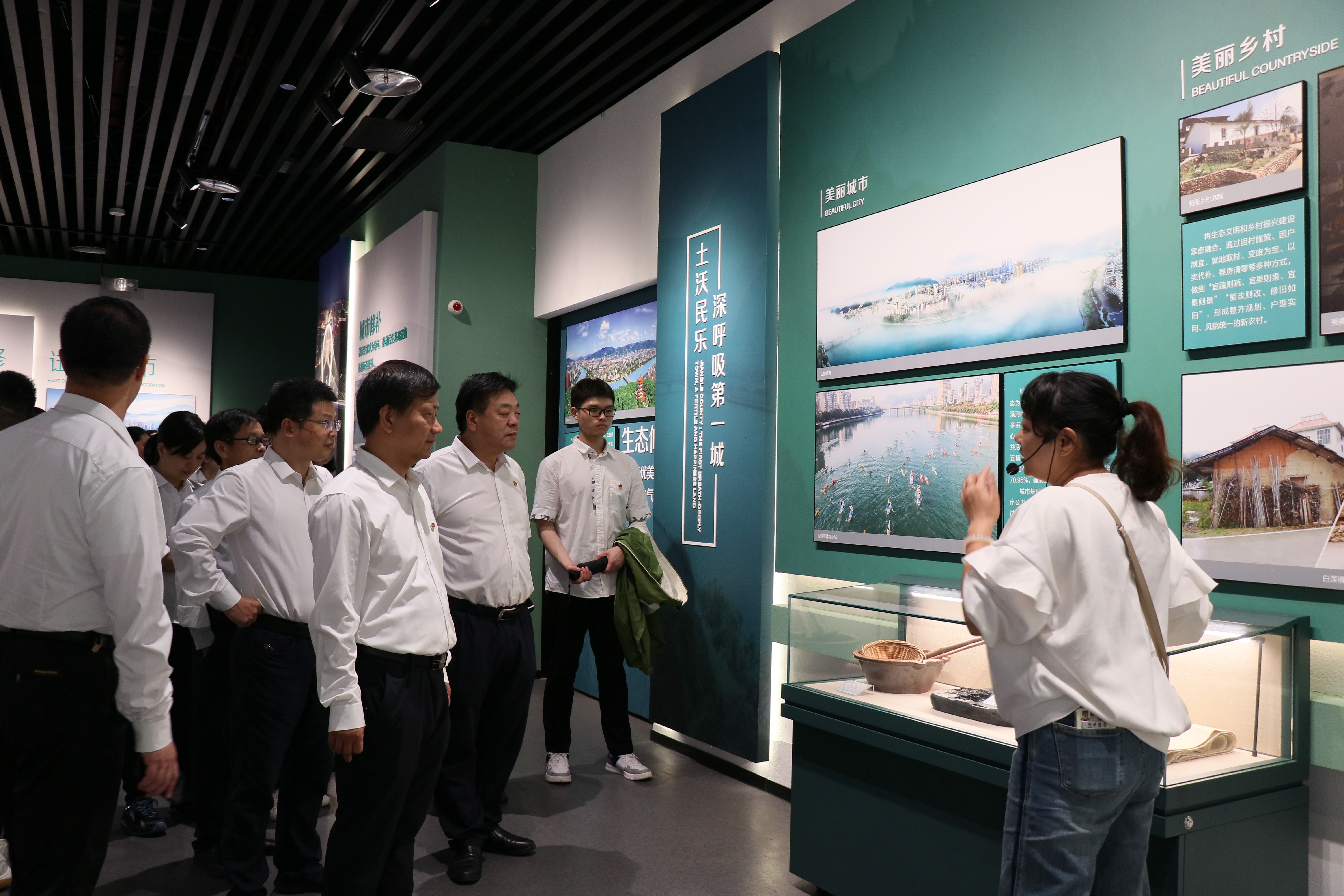 黨建領(lǐng)航丨公司黨委組織各黨支部開展“重走足跡學(xué)思想，奮進(jìn)逐夢建新功”主題黨日活動(dòng)(圖2)